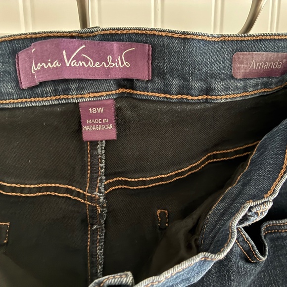 Gloria Vanderbilt Amanda Denim - Gloria Vanderbilt  Amanda Jeans